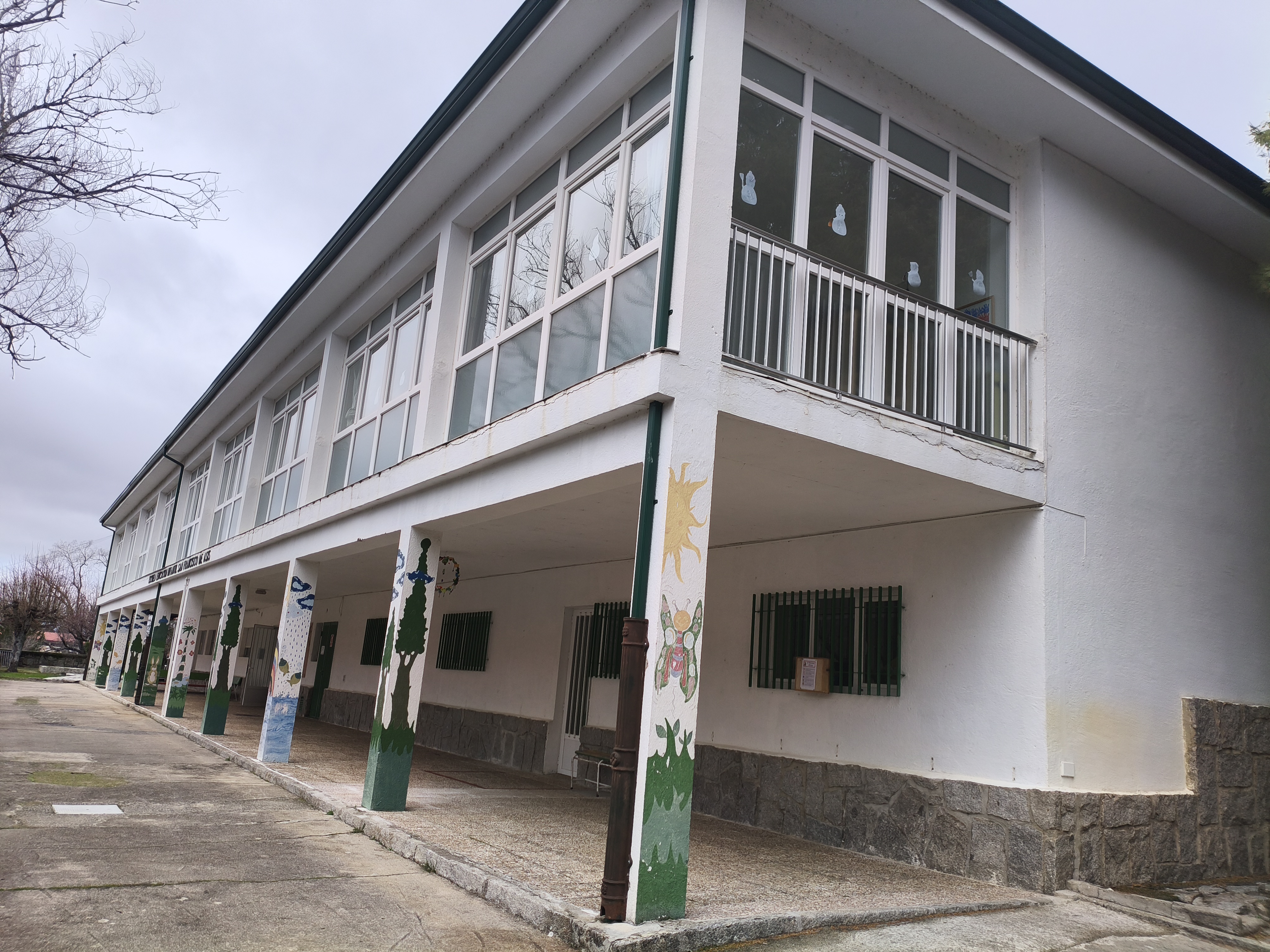Fachada de la Escuela
